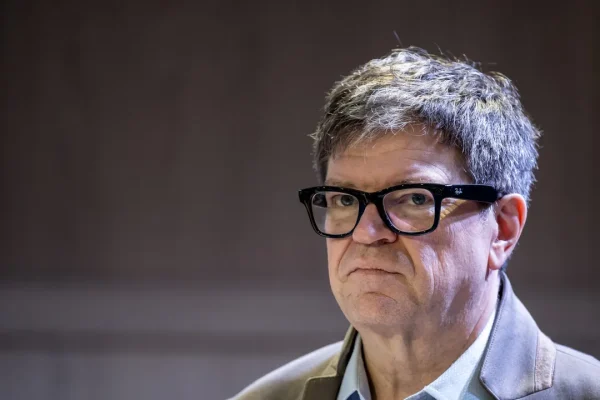 Cervelli in fuga da Meta, Yann LeCun ha deciso di fondare una sua startup sulle nuove architetture AI