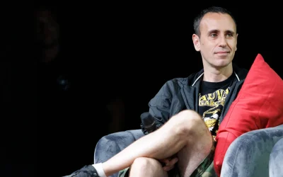 Nel nido dei serpenti è il nuovo libro di Zerocalcare, che servirà a raccogliere fondi per una causa politica a lui molto cara