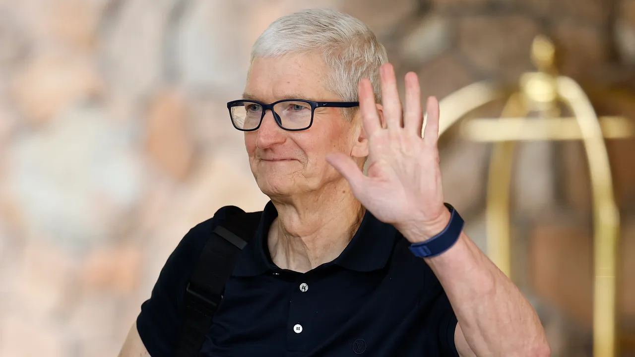 Tim Cook lascia il posto da Ceo di Apple nel 2026? Il possibile sostituto
