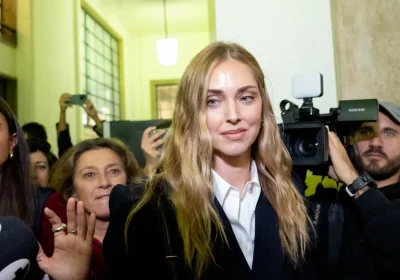 Chiara Ferragni in tribunale per l’udienza del “Pandoro-gate”, la scelta del rito abbreviato e la costituzione delle parti civili