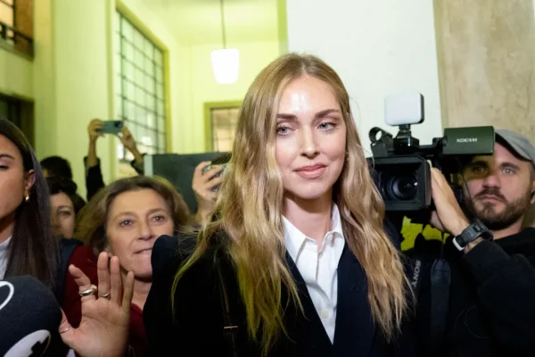 Chiara Ferragni in tribunale per l’udienza del “Pandoro-gate”, la scelta del rito abbreviato e la costituzione delle parti civili