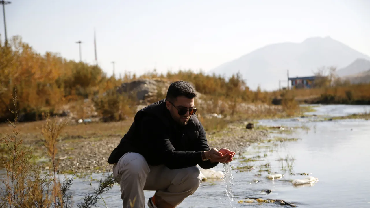 Siccità in Iran, Teheran potrebbe essere parzialmente evacuata se non dovesse piovere fino a dicembre