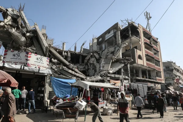 Striscia di Gaza, cosa sappiamo della ong fantasma che sta portando centinaia di palestinesi fuori