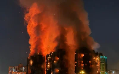 Incendio a Hong Kong, davvero vogliamo credere che sia tutta colpa del bambù?