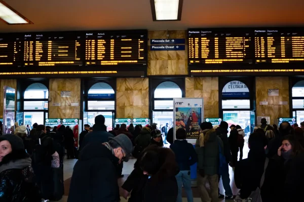Sciopero 28 novembre, quali sono gli orari, i settori coinvolti e quali i servizi garantiti
