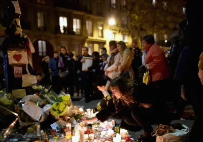 Bataclan, a dieci anni dagli attentati di Parigi, Georges Salines racconta il silenzio della figlia Lola