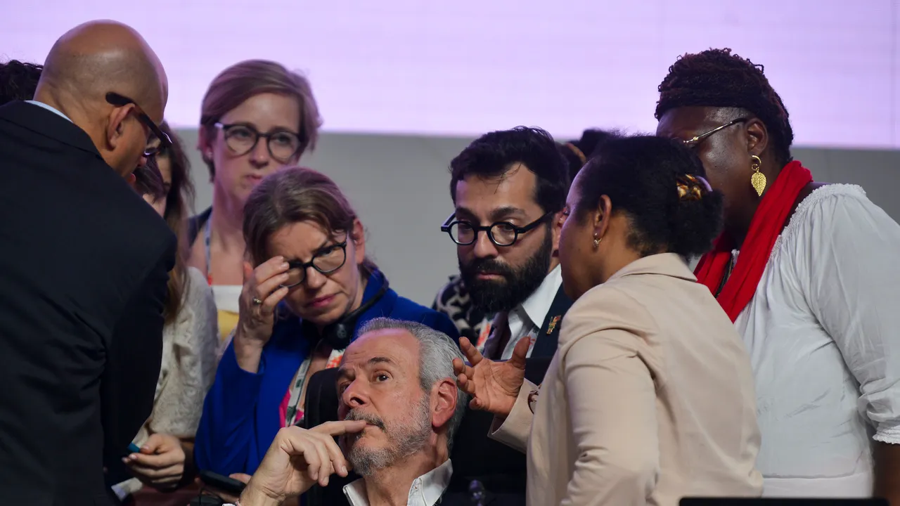 Quanto successo alla Cop30 è un terremoto geopolitico. Ora dobbiamo capire come ricostruire un sistema rotto, come il clima