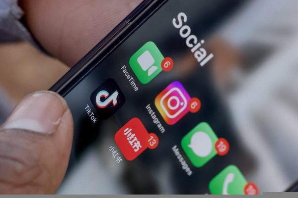 Una settimana senza social riduce sintomi ansia e depressione – Web & Social