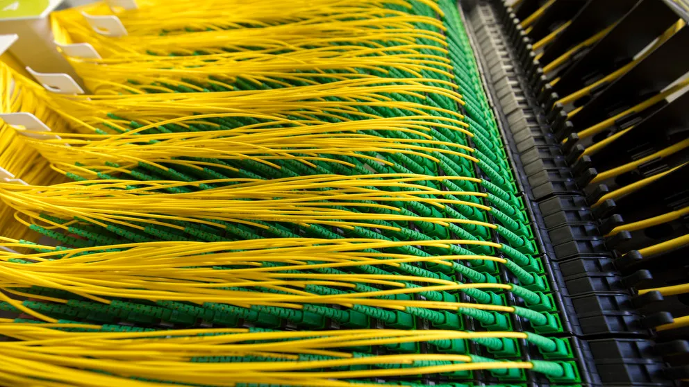 A che punto è il piano per la banda ultralarga in Italia? L’ostacolo più grande resta la burocrazia