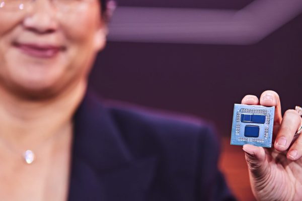 Adeia cita in giudizio AMD: nel mirino la tecnologia 3D V-Cache e l'hybrid bonding