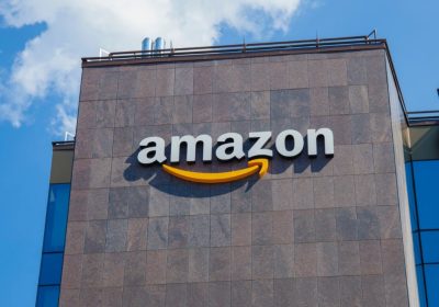 Amazon: la nuova ondata di licenziamenti non è legata all'AI, ma alla 'cultura aziendale' secondo il CEO