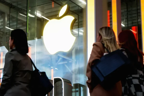 Blued e Finka, in Cina Apple ha rimosso due app di incontri lgbtq+ su richiesta del governo