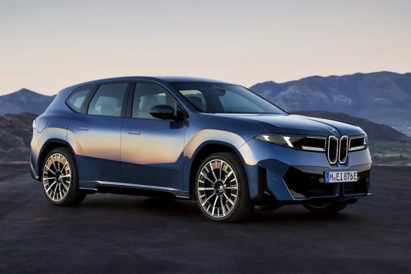 BMW iX3: la Neue Klass supera i 1.000 km nel viaggio dall'Ungheria alla Germania