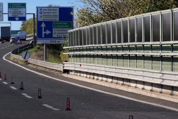 Il pedaggio in autostrada ora costa di più, l'aumento più alto a Napoli