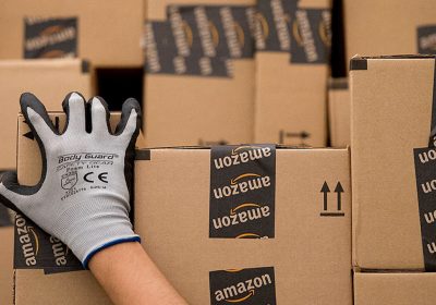 Blue Jay e Project Eluna: robotica e AI per ottimizzare sicurezza e produttività nei centri logistici Amazon