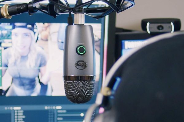 Blue Yeti Nano in super offerta su Amazon: il microfono da streamer più amato ora costa quasi la metà