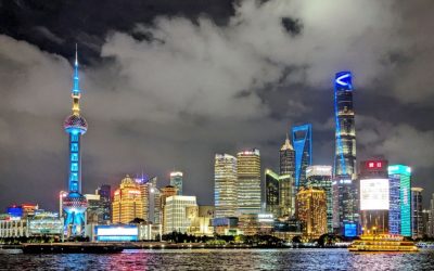 Cina: emissioni di CO2 stabili o in calo da 18 mesi grazie a rinnovabili ed EV