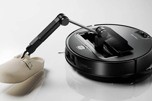 Col braccio meccanico sposta e organizza oggetti: Black Friday su roborock Saros Z70, giù di 600€, il futuro è qui