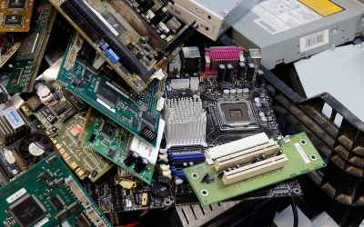 Cresce il divario tra dispositivi elettronici acquistati e rifiuti raccolti: l'Italia sotto la media UE