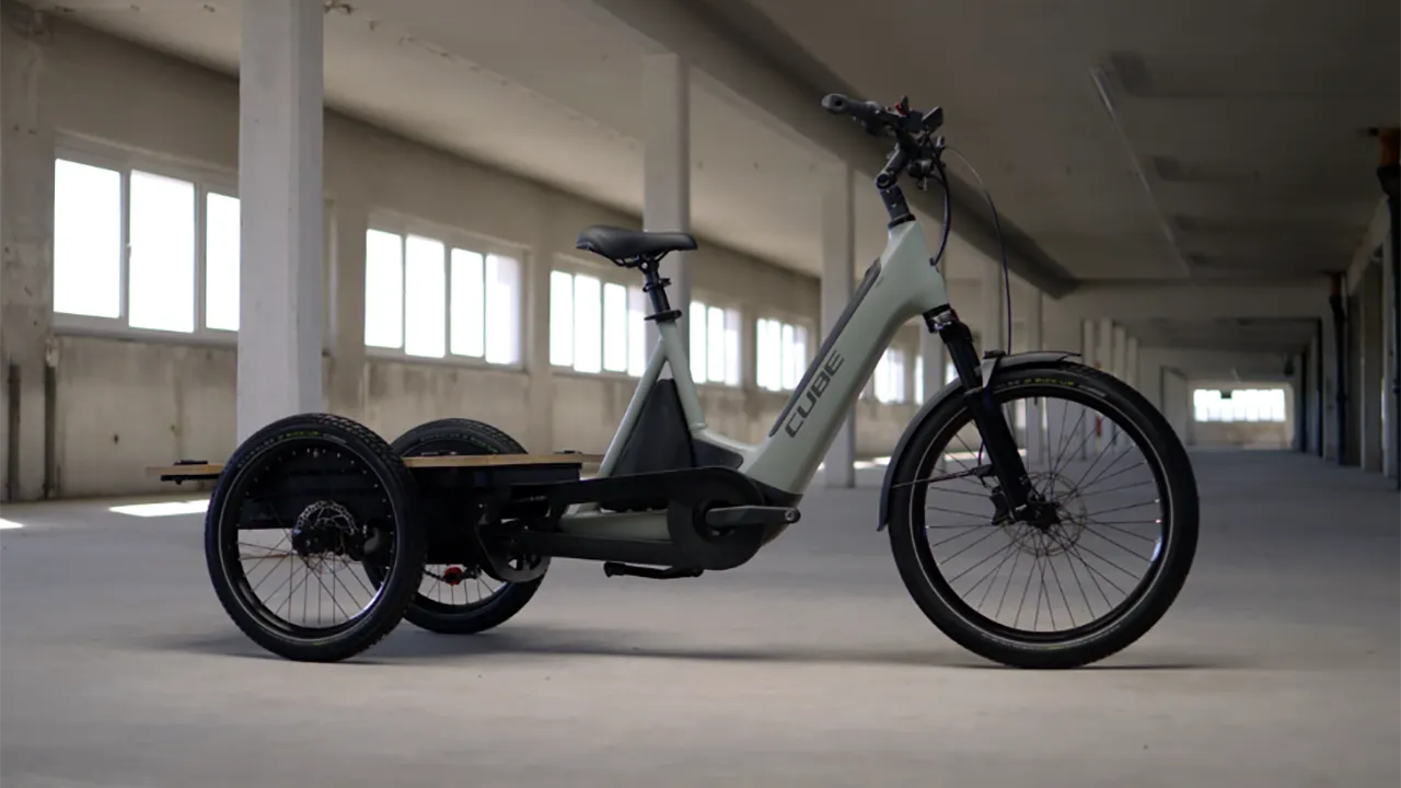 Cube presenta Trike Flatbed Hybrid 750, il pick-up delle e-bike cargo