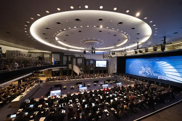 L’Agenzia spaziale europea ha il più alto budget della sua storia (e l’Italia andrà sulla Luna)