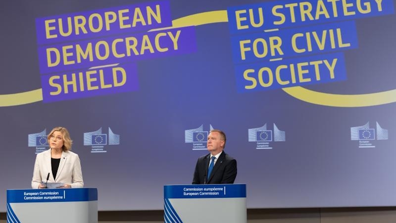 European Democracy Shield: l'Europa arruola Big Tech e influencer per difendere la democrazia digitale