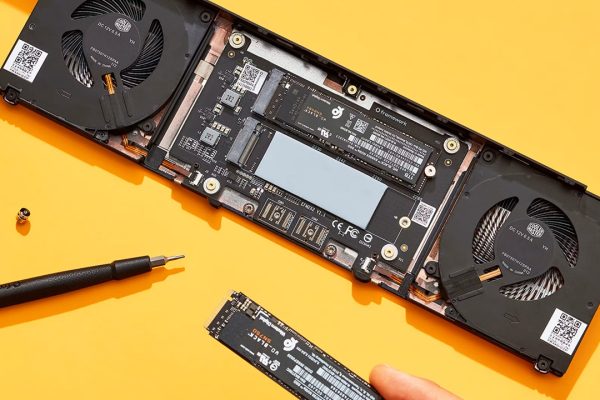 Framework interrompe la vendita di RAM: priorità ai nuovi laptop, aumenti in arrivo