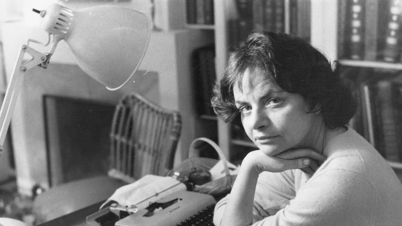 A quarant’anni dalla morte, Elsa Morante con la sua letteratura non ci consola ma ci costringe a vedere e sentire