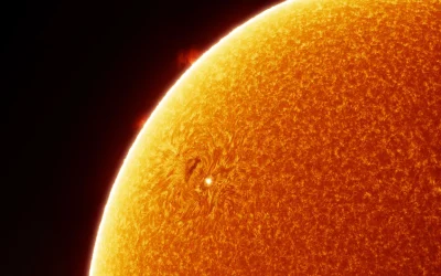 Una forte tempesta geomagnetica è in arrivo sulla Terra, ecco cosa vuol dire e cosa potrebbe succedere