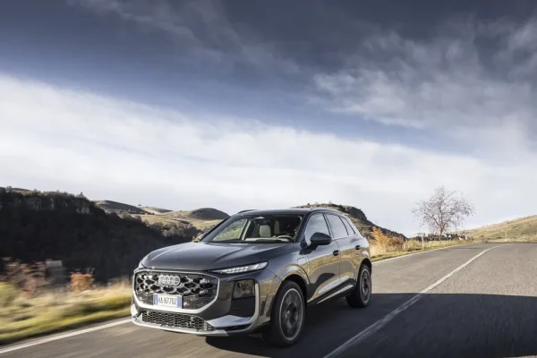Audi Q3 e-hybrid, 119 chilometri in solo elettrico con ricarica rapida