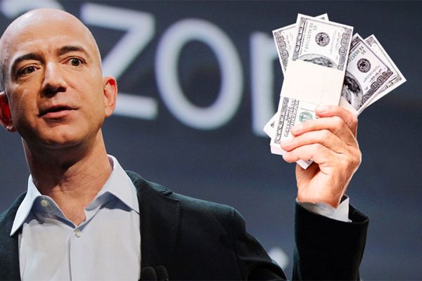 Jeff Bezos torna al comando, stavolta di una startup AI che promette di rivoluzionare auto, computer ed esplorazione spaziale