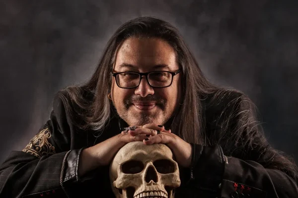 John Romero, il creatore di Doom, racconta della sua infanzia difficile nella sua autobiografia e annuncia: “sto lavorando a un nuovo sparatutto”