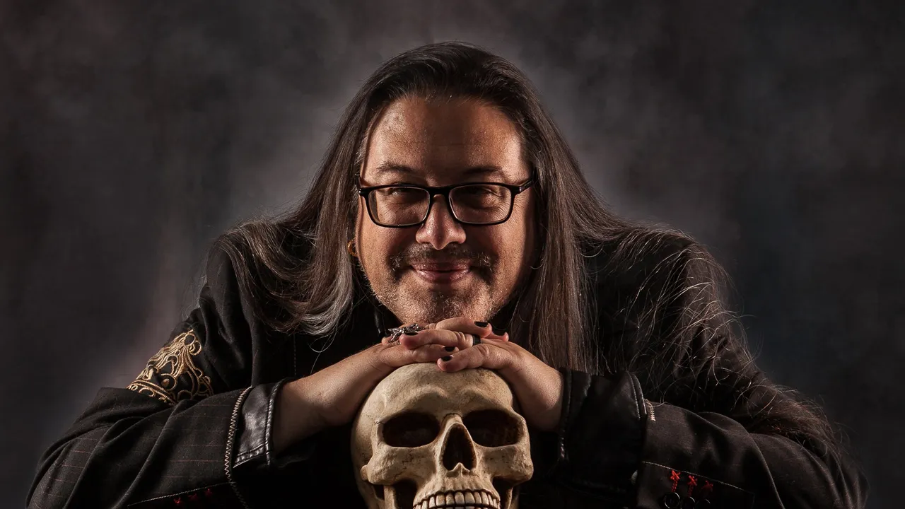 John Romero, il creatore di Doom, racconta della sua infanzia difficile nella sua autobiografia e annuncia: “sto lavorando a un nuovo sparatutto”