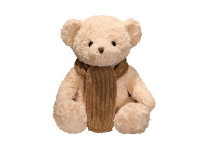 Kumma, l'orsetto AI accusato di dare consigli pericolosi ai bambini torna in vendita