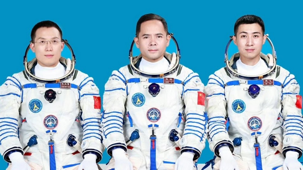 La missione con equipaggio Shenzhou-21 ha raggiunto la stazione spaziale cinese Tiangong