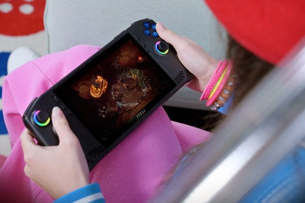 MSI aggiorna la gamma handheld: arrivano in Italia le nuove Claw 7 AI+ e A1M con prezzi da 399 euro
