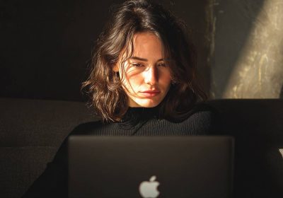 Macbook Air M4 a 879€, Mac mini M4 a 549€, Macbook Pro M5 -150€, Watch 11 -23%, iPhone 16 695€: le offerte Apple migliori su Amazon