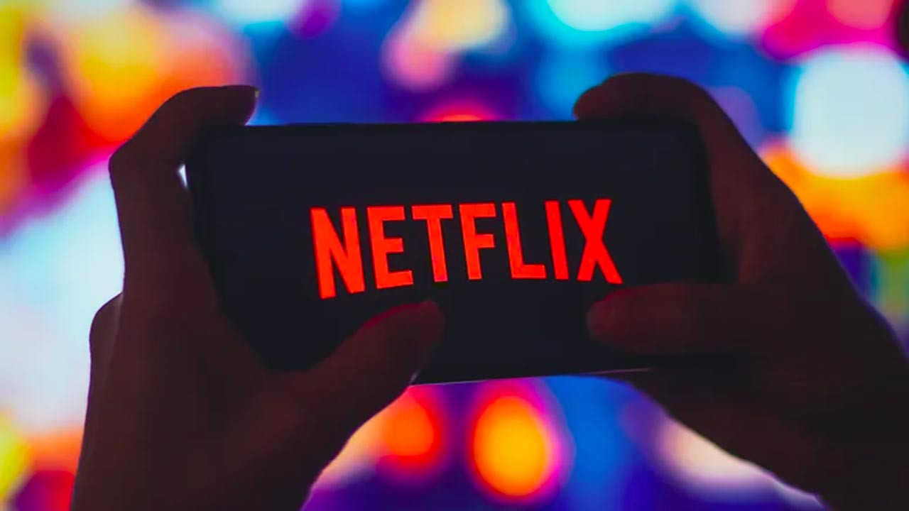 Netflix sta preparando un'offerta per Warner Bros. Discovery