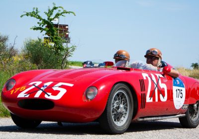 Osca rinasce: le auto dei fratelli Maserati tornano a viaggiare sulle strade italiane