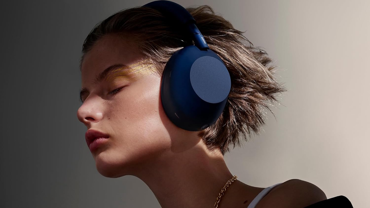 Prezzo mai visto: le Sony WH-1000XM5 Special Edition crollano a 159,99€. Noise cancelling top al minimo storico