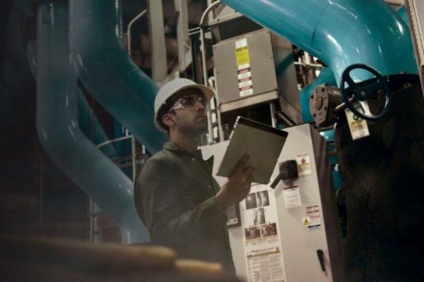 Qualcomm porta l'AI nei PC industriali con i nuovi processori Dragonwing IQ-X