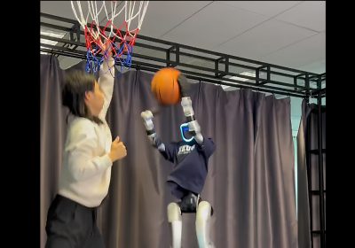 Questo robot gioca a Basket come un professionista: il livello raggiunto da Unitree G1 è impressionante!