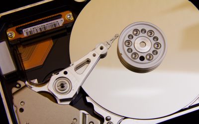 Seagate raggiunge 6,9 TB per piatto con HAMR: verso hard disk da 55 TB