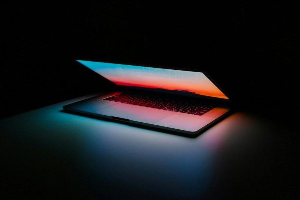 Solo alcuni MacBook avranno il display OLED: ecco quali