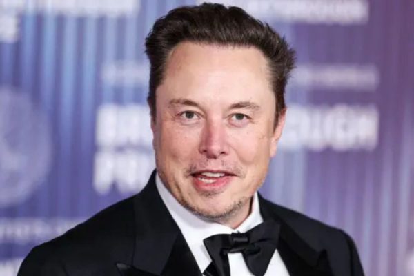 Datacenter IA nello spazio entro 5 anni, la sparata di Musk che non convince il CEO di NVIDIA