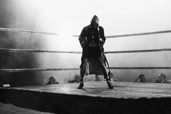 Toro Scatenato, l’analisi spietata e viscerale sulla violenza nella società americana compie 45 anni