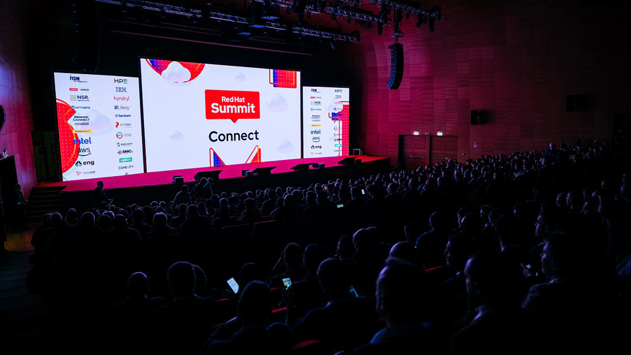 Tra open hybrid cloud e sovranità digitale, Red Hat traccia la rotta dell’IA enterprise