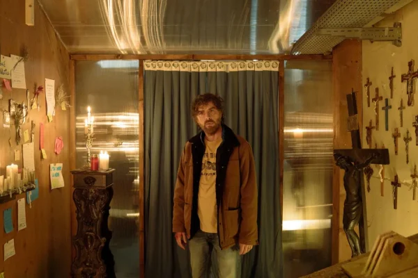 Cinema italiano, la ‘nuova’ generazione che potrebbe salvarlo tra genere e postmoderno