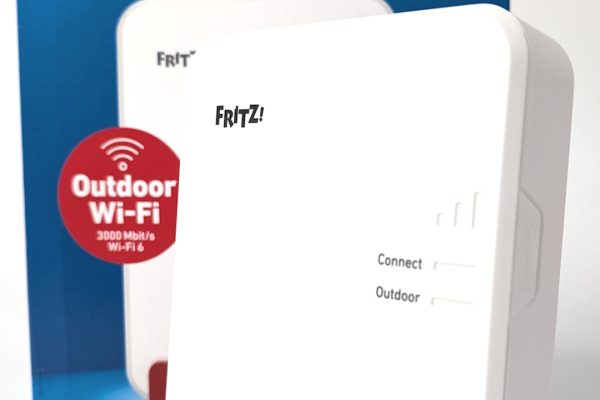 Wi-Fi superveloce anche in giardino? FRITZ!Repeater 1610 Outdoor porta la connessione ovunque