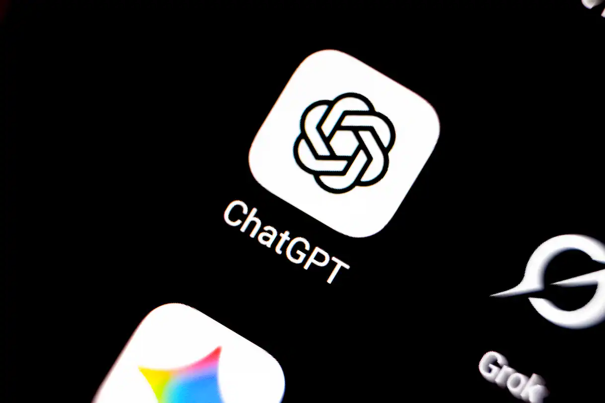 ChatGPT Social, OpenAI sta per lanciare le chat di gruppo: di cosa si tratta